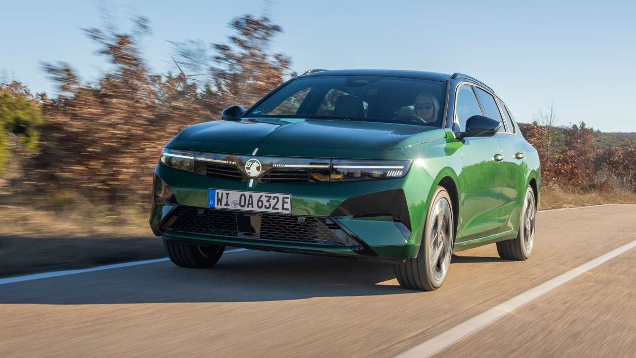 Vauxhall Astra Sports Tourer Electric review - pictures | Auto Express